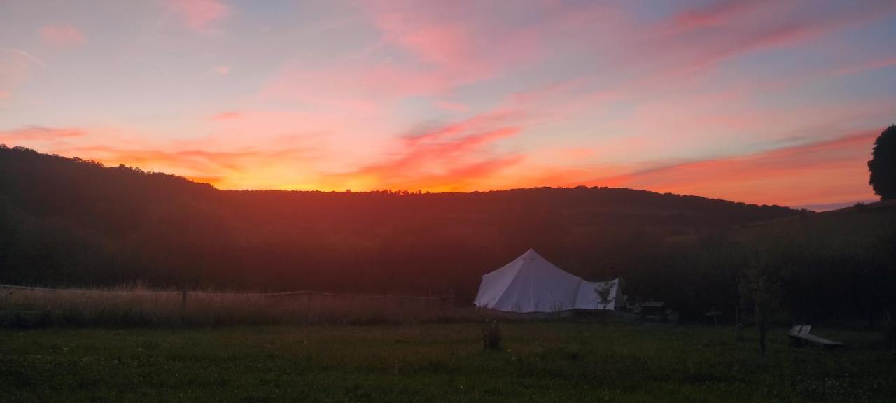 Air De Camping - Chemin De Traverse Auberive Экстерьер фото